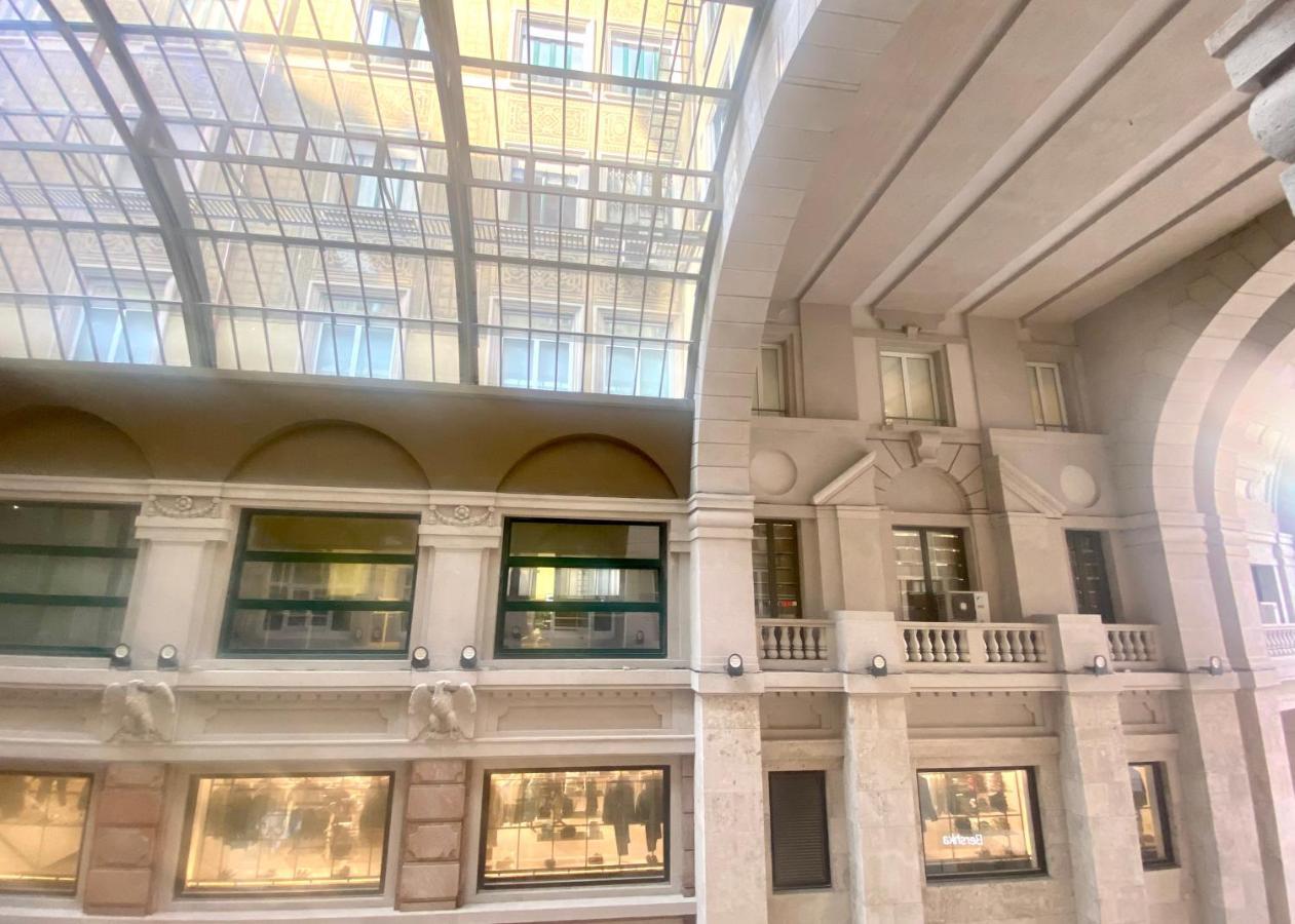 Intomilan Galleria Duomo I Boutique & Design Aparthotel Milão Exterior foto